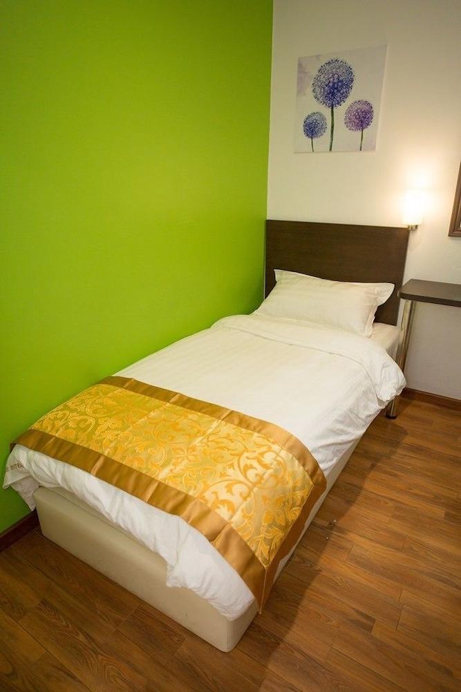 Hotel Zamburger Nur Ramadhan - Previously G Home Hotel Kota Bharu Exterior photo