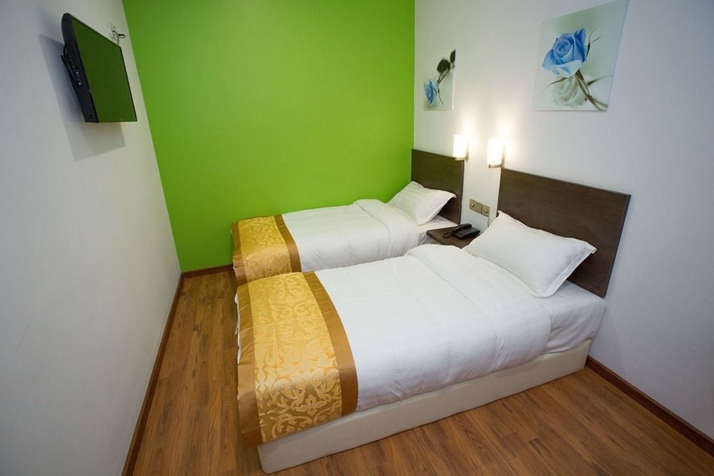 Hotel Zamburger Nur Ramadhan - Previously G Home Hotel Kota Bharu Exterior photo